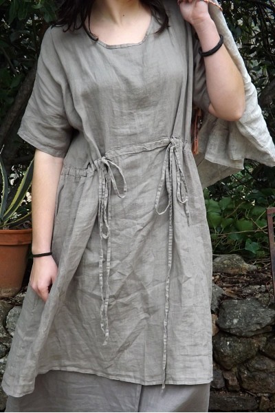 ROBE EN LIN ANGELE TAUPE