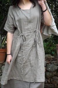 ROBE EN LIN ANGELE TAUPE