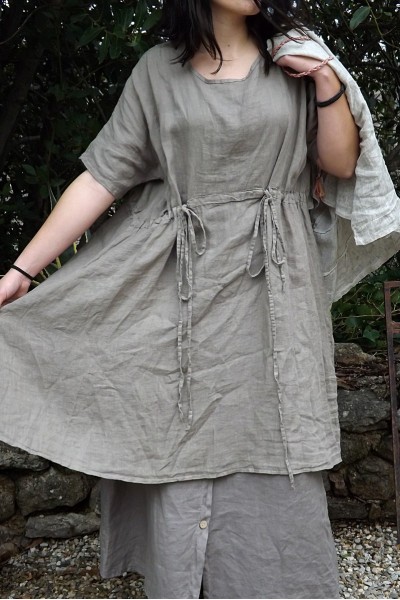 ROBE EN LIN ANGELE TAUPE