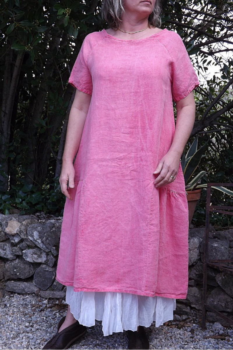 Robe longue en lin de couleur framboise