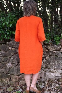 Robe lin orange Eva