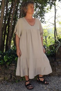 Robe coton gaufré grande taille Anastasia beige