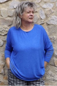 Pull léger Auguste grande taille bleu roi et pantalon Garry