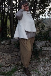 Haut sans manches Blaise, pull Auguste et pantalon Théophile