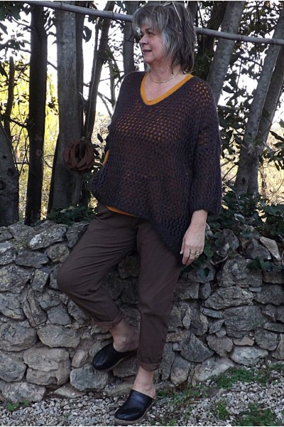 Pull ajouré Lucien oversize choco, pull louison et pantalon Théo