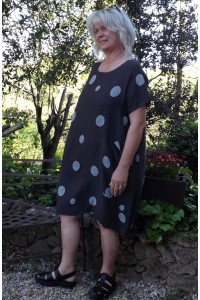 Robe longue en lin grande taille de couleur anthracite à pois