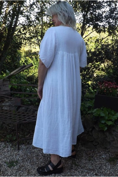 Robe longue en lin grande taille col V de couleur blanche