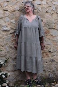 Robe longue en lin grande taille taupe - Élégance et confort